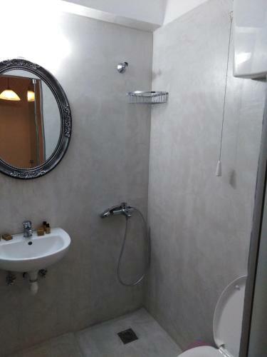 Tonia Hotel
