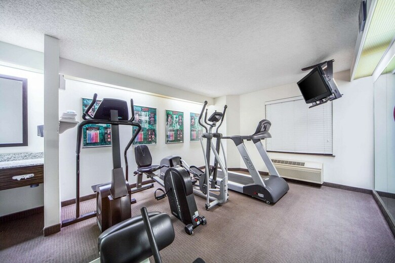 Hotel Sleep Inn And Suites