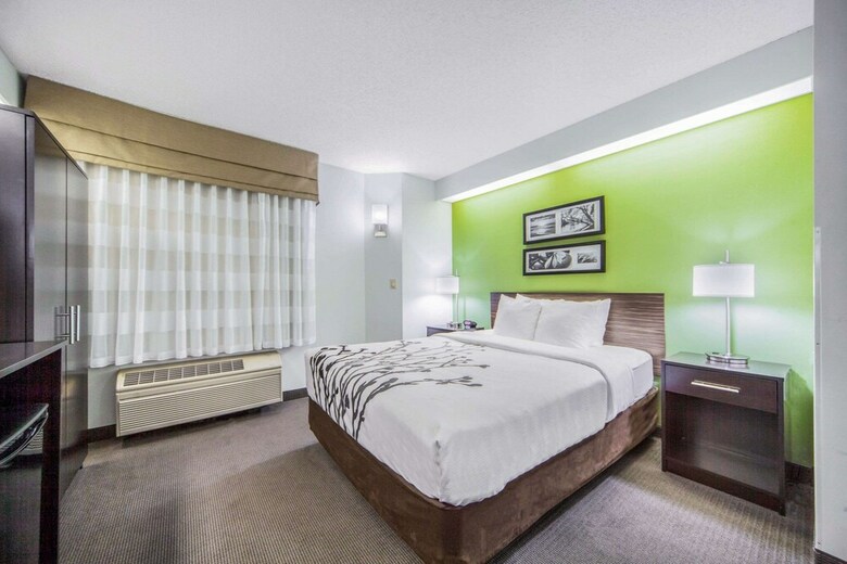 Hotel Sleep Inn And Suites