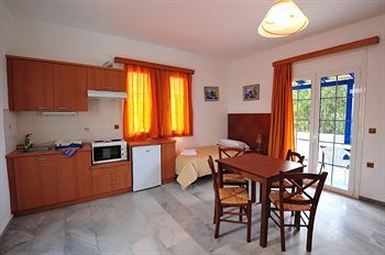 Aparthotel Anna-ageliki Apartments