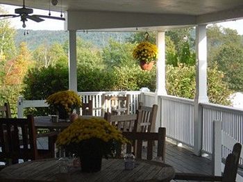 Bed & Breakfast Inn At Clearwater Pond