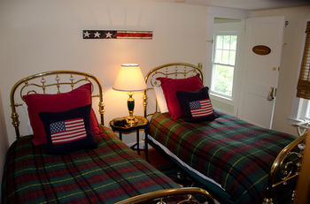 Bed & Breakfast Inn At Clearwater Pond