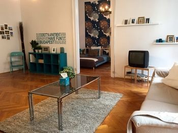 Hi5 Apartments - Parliament