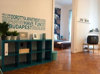 Hi5 Apartments - Parliament