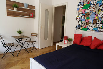 Hi5 Apartments - V�ci Street