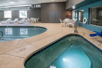 Hotel Quality Inn & Suites