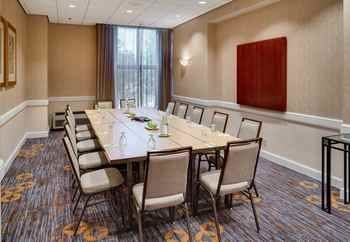 Hotel Courtyard By Marriott Shelton