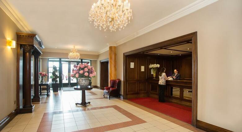 Victoria Hotel