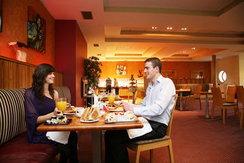 Ballykisteen Hotel And Golf Resort
