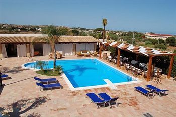 Bed & Breakfast Villa Carlo Resort