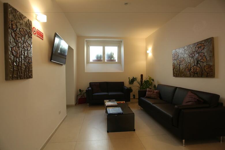 Hostal Hotel Eubea