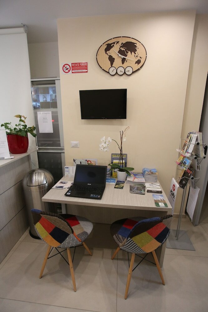 Hostal Hotel Eubea