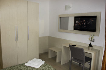 Hostal Hotel Scarlet