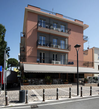 Hostal Hotel Scarlet