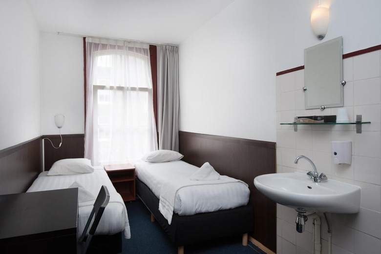 Budget Hotel Marnix City Centre