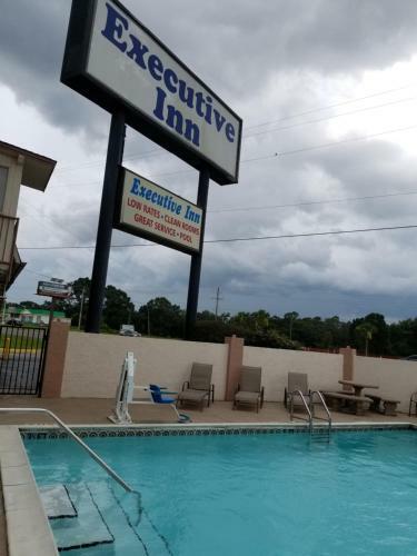 Motel Executive Inn