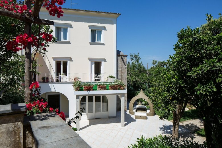 Bed & Breakfast Villa Don Camillo Relais