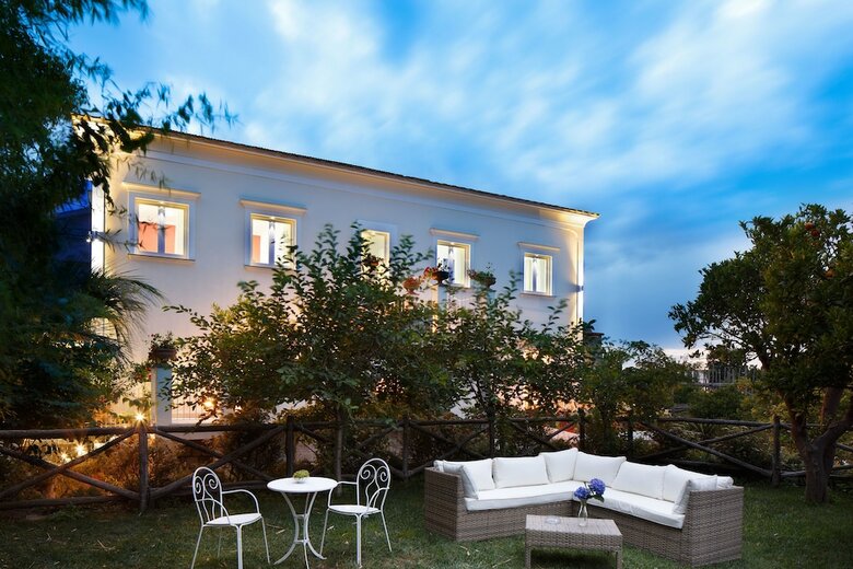 Bed & Breakfast Villa Don Camillo Relais