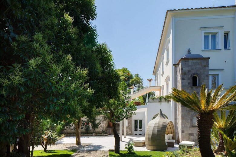 Bed & Breakfast Villa Don Camillo Relais