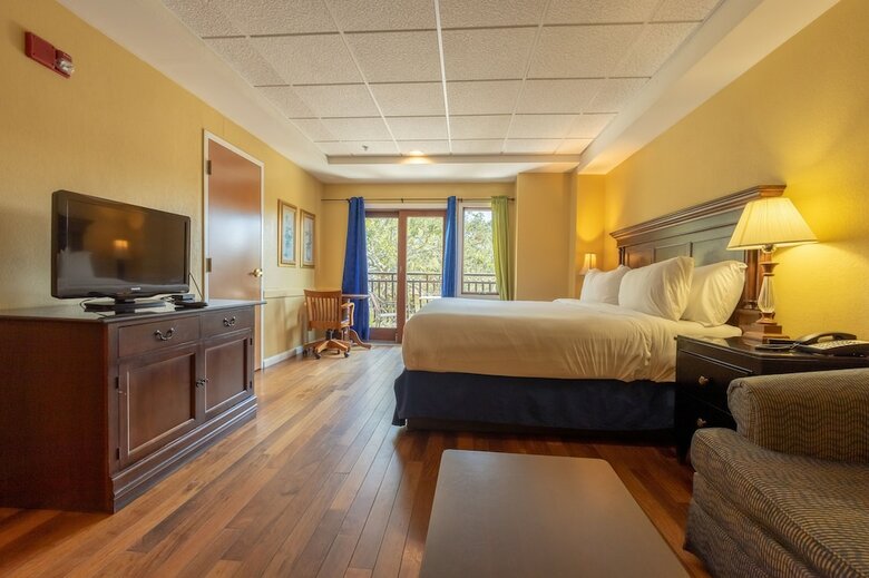 Bed & Breakfast Ocean Inn And Suites