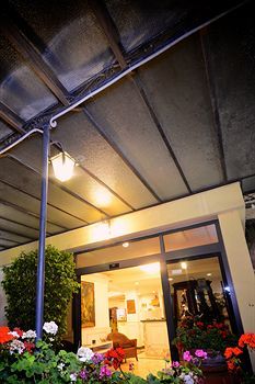 Hotel Clinton
