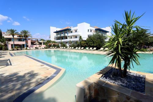 Hotel Club Giardini D�oriente Village