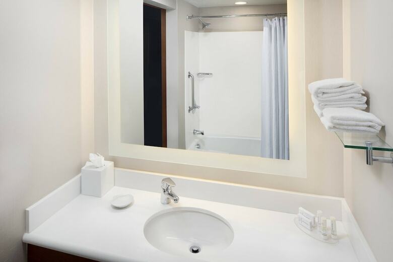 Hotel Springhill Suites By Marriott Indianapolis Downtown