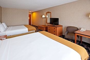 Holiday Inn Express Hotel & Suites Greenwood