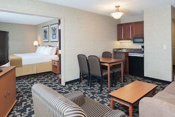 Holiday Inn Express Hotel & Suites Greenwood