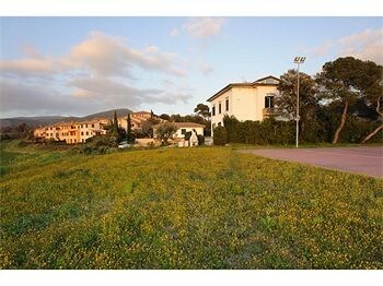 Aparthotel Borgo Di Pomaia