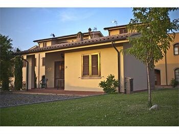 Aparthotel Borgo Di Pomaia
