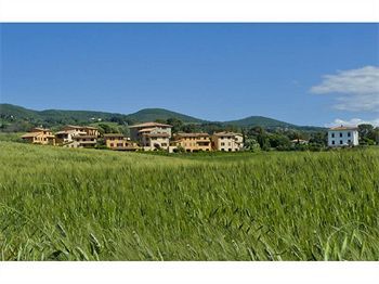 Aparthotel Borgo Di Pomaia