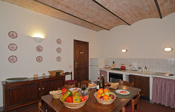 Agroturismo Badia Di Morrona