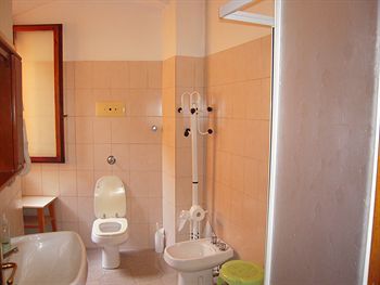 Bed & Breakfast Riva Reno Guesthouse