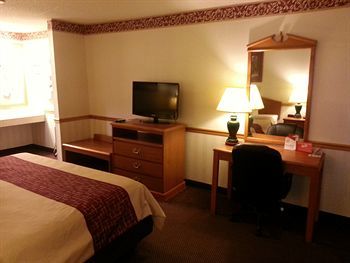 Hotel Days Inn & Suites Monroe