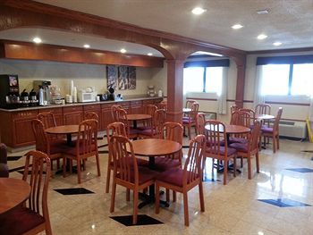 Hotel Days Inn & Suites Monroe