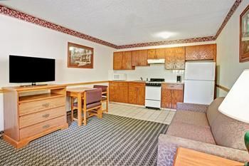 Hotel Days Inn & Suites Monroe