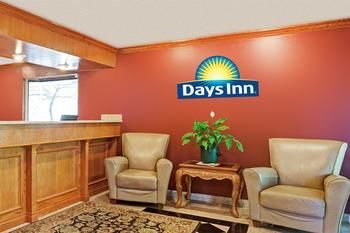 Hotel Days Inn & Suites Monroe