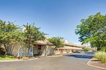 Hotel Days Inn & Suites Monroe