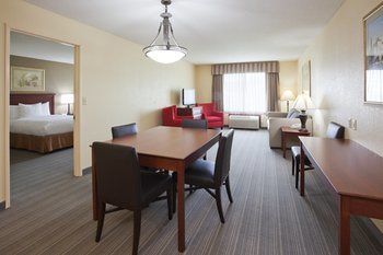Hotel Country Inn & Suites By Carlson, Willmar, Mn