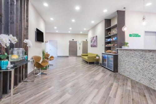 Hotel Wyndham Garden Laguardia South
