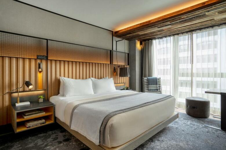 1 Hotel Brooklyn Bridge