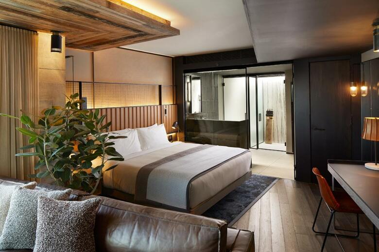 1 Hotel Brooklyn Bridge