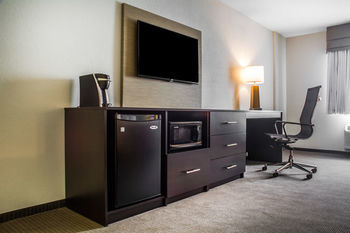 Hotel Sleep Inn & Suites
