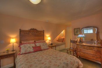 Mccall House Bed And Breakfast