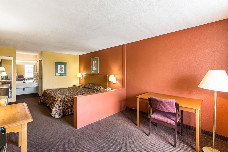 Motel Rodeway Inn And Suites