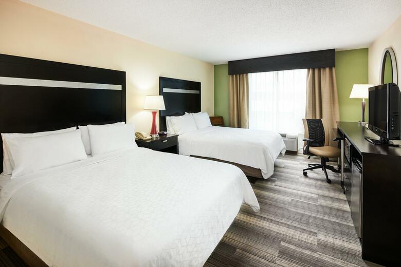 Hotel Holiday Inn Express I-26 & Us 29 At Westgate Mall