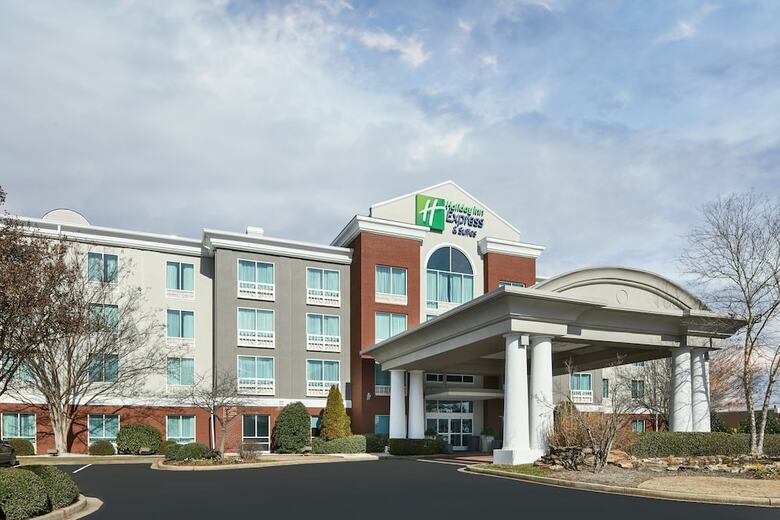 Hotel Holiday Inn Express I-26 & Us 29 At Westgate Mall