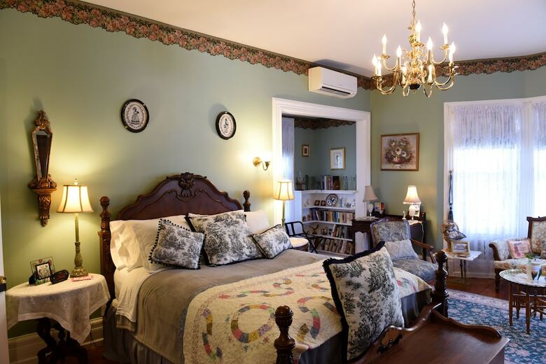 Berkeley House Bed And Breakfast
