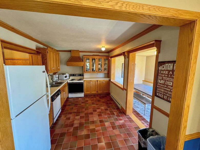 Hostal Settlement Courtyard Inn & Lavender Spa